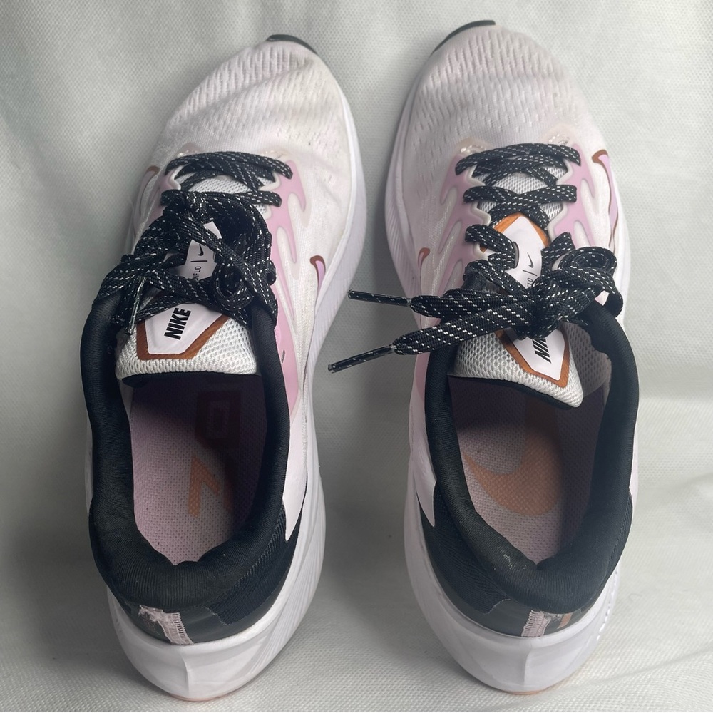 Nike Zoom Winflo 7 Running Shoes Womens Size US 8 EUR 39 Light Violet CJ0302-501 - Picture 11 of 14